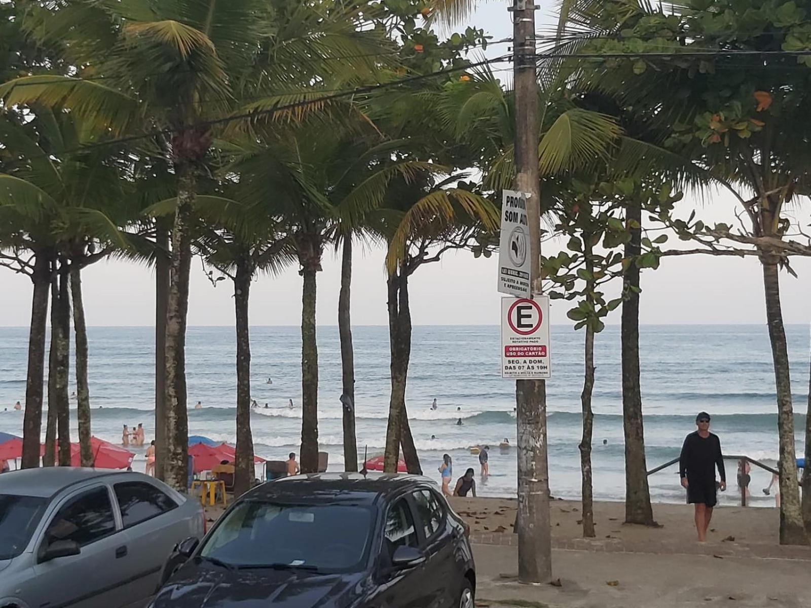 Apartamento Grande 50 Metros Da Orla !